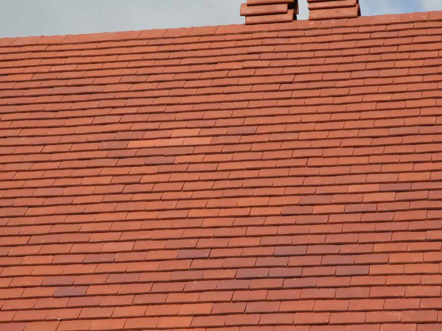 Dreadnought Classic deep red Handmade clay roof tiles