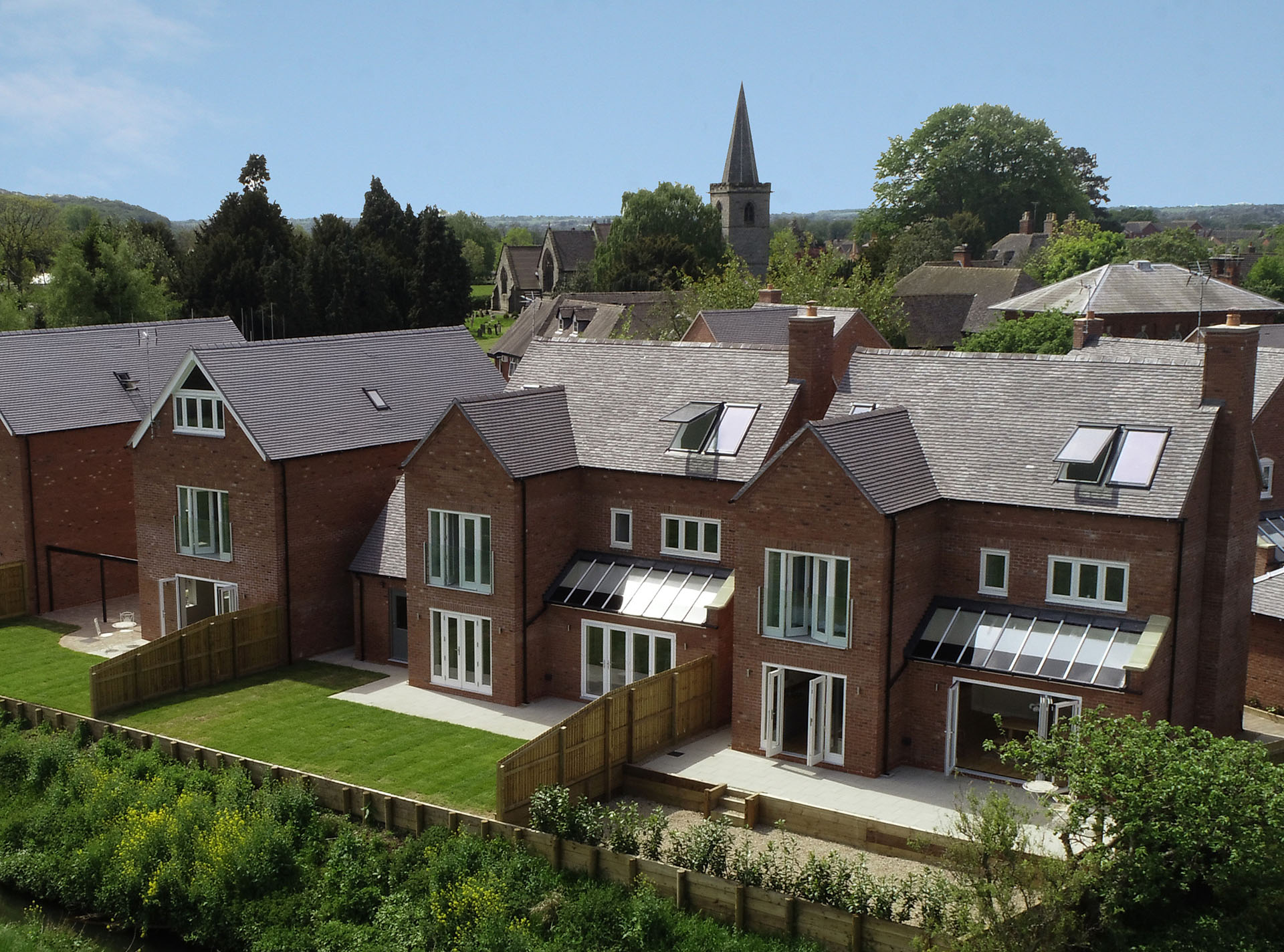 A Radmore Homes development using Staffordshire blue smooth plain tiles