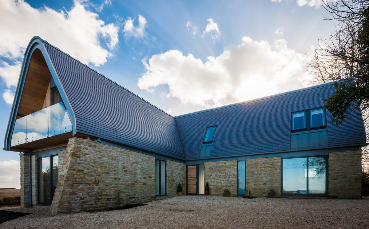 A contemporary project designed by Adrian James Architects with Staffs Blue Clay tiles