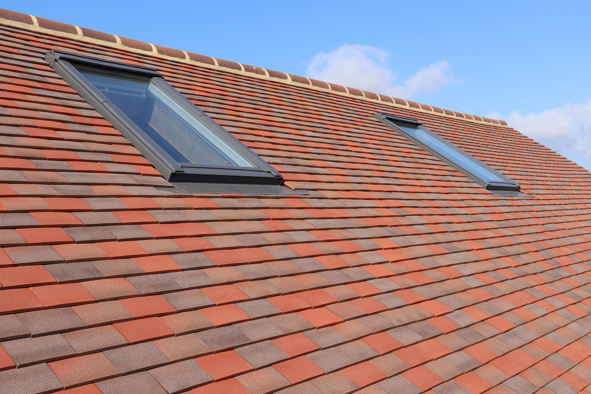 Build It Showhouse roof at Gravenhill with the vintage blend