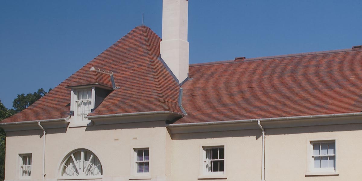Lechlade Manor reroofed with Dreadnought Brown Antique tiles