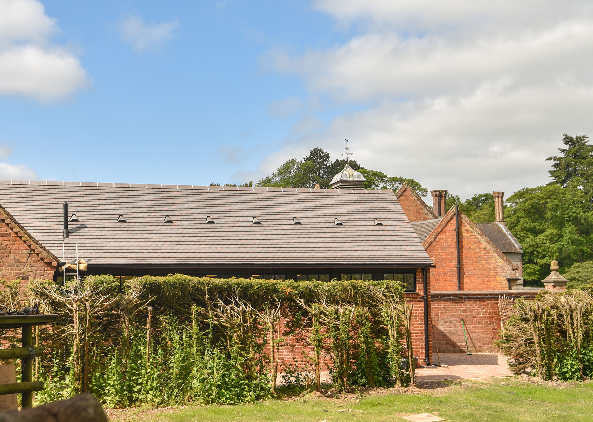 a mixed blend of 80 Staffs blue and 20 blue brindle tiles at Baddesley Clinton Warwickshire