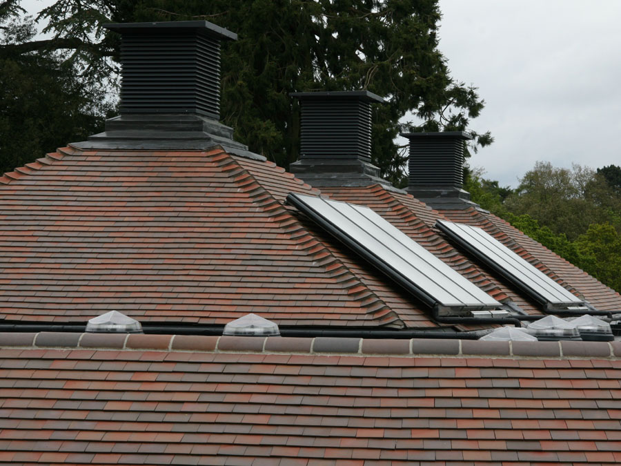 Mixed colour blended roof at Elstree School